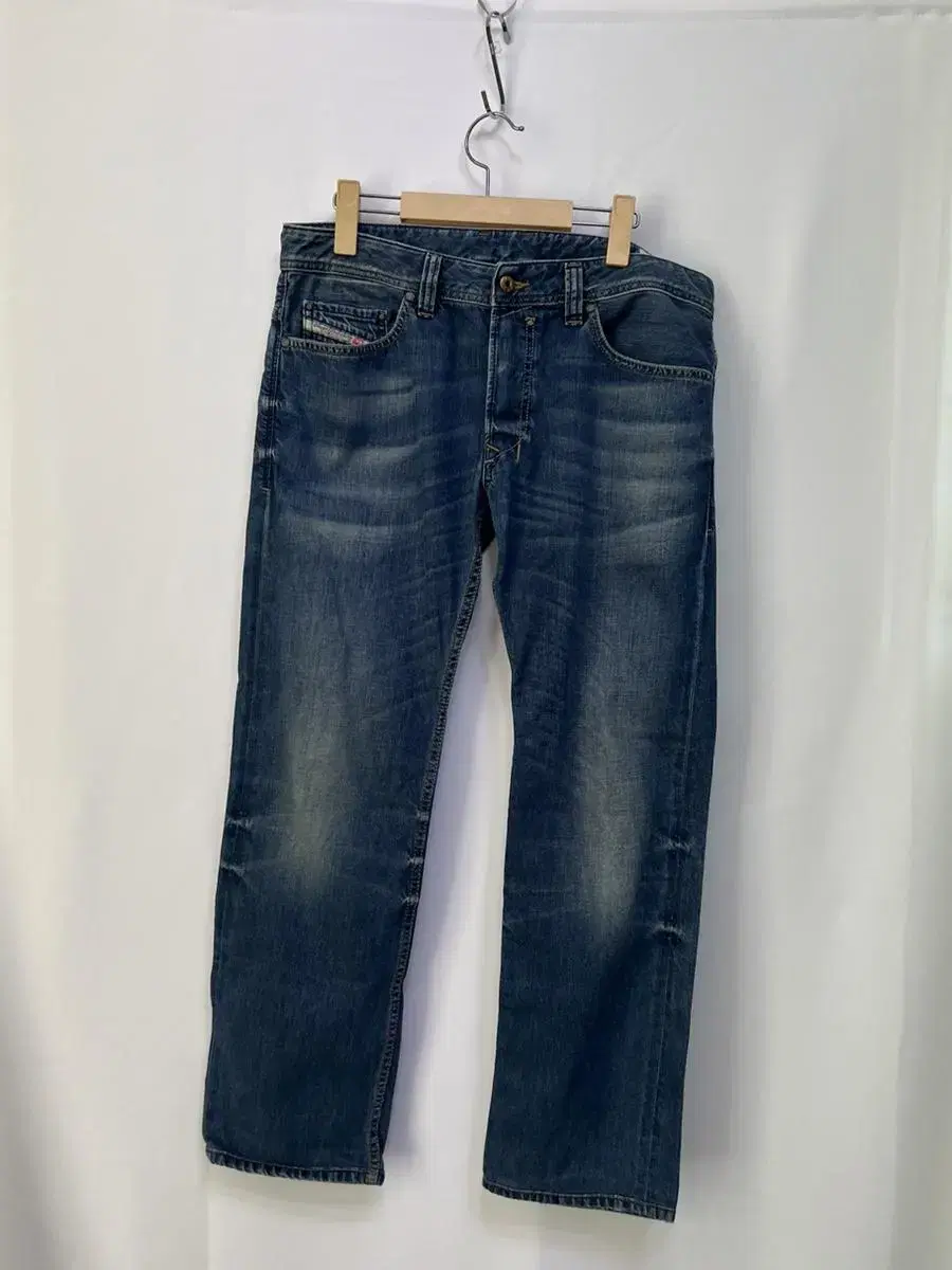 [33 inches] Diesel Safadu Denim Pants