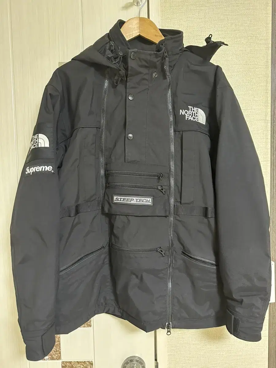 Supreme x The North Face SteepTech M size