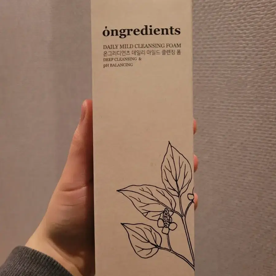 [새상품]온그리디언츠 데일리 마일드 클렌징폼 150ml