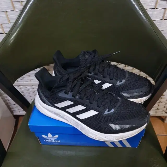 ADIDAS 아디다스 X9000 L1 런닝화 265mm