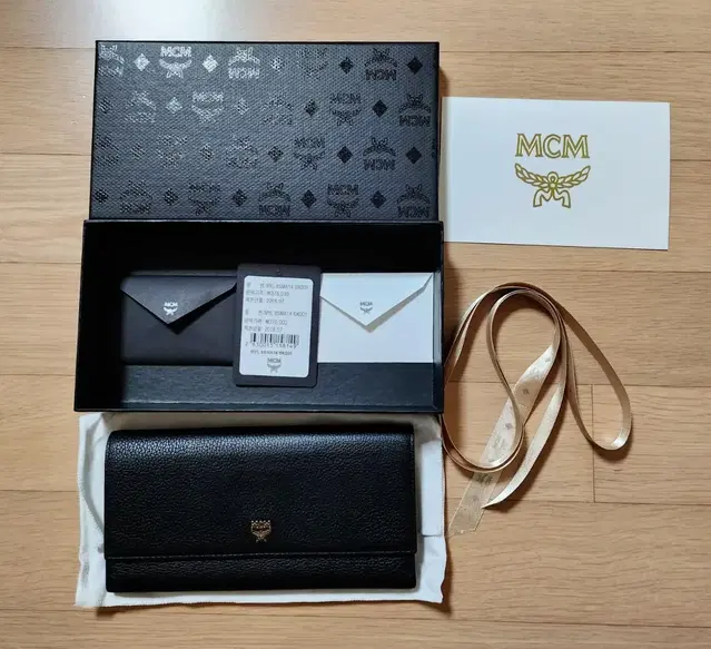 정품) MCM 장지갑