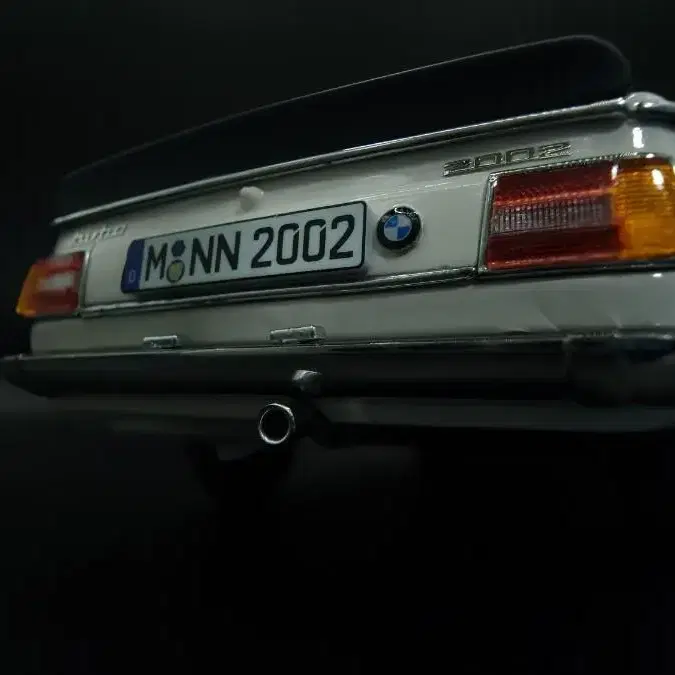 프라모델 1/24 BMW2002  TURBO 도색 완성작