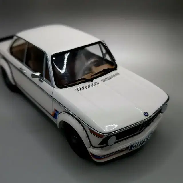 프라모델 1/24 BMW2002  TURBO 도색 완성작