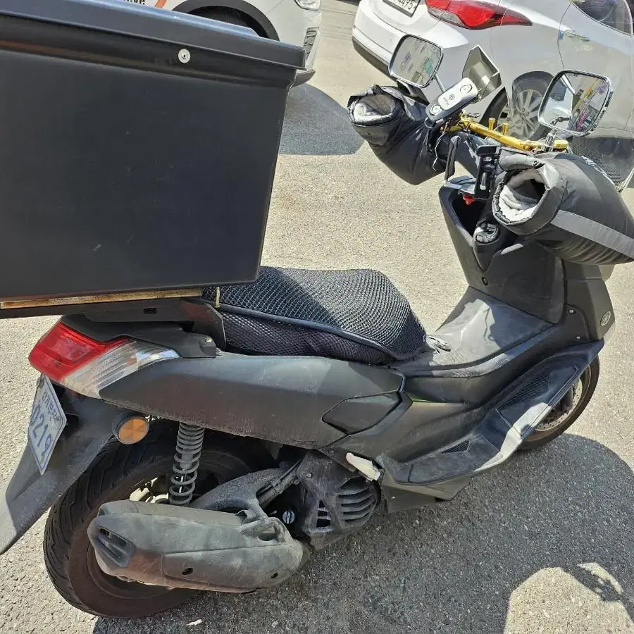 nmax125cc 18년식  관리잘된 배달풀셋팅 싸게팝니다