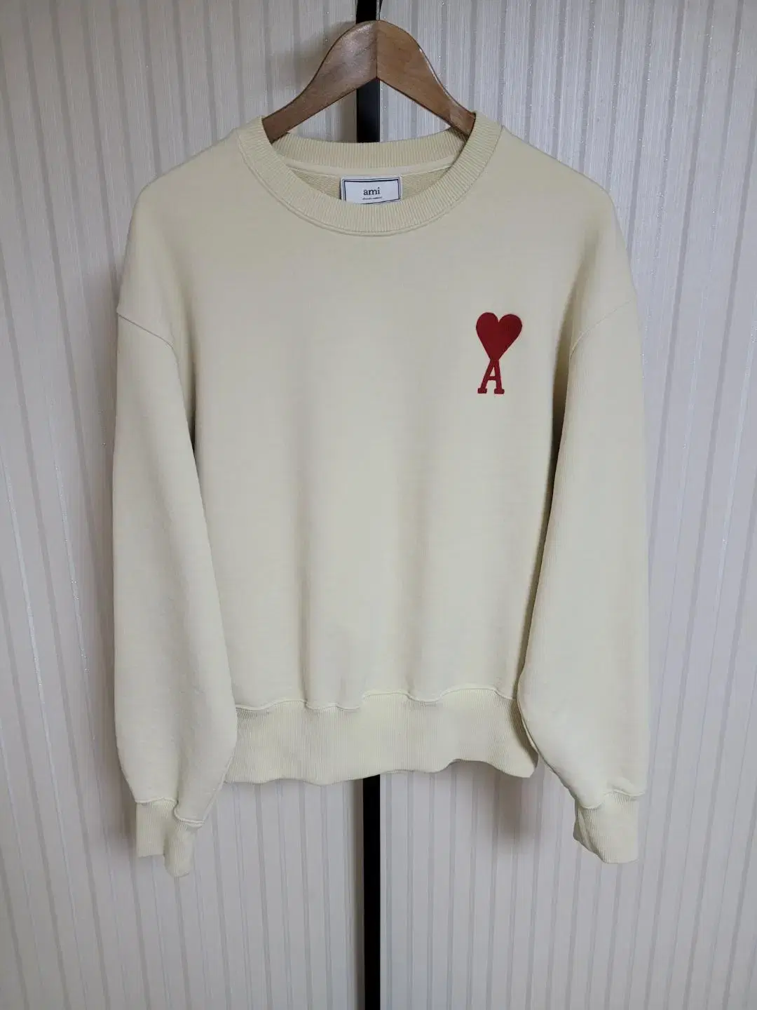 Ami Ivory Big Heart Embroidery Sweatshirt S