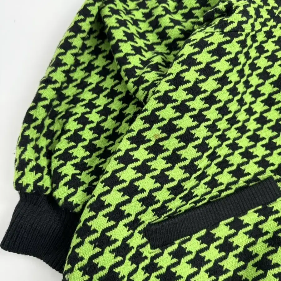 gdc neon houndtooth jacquard blouson