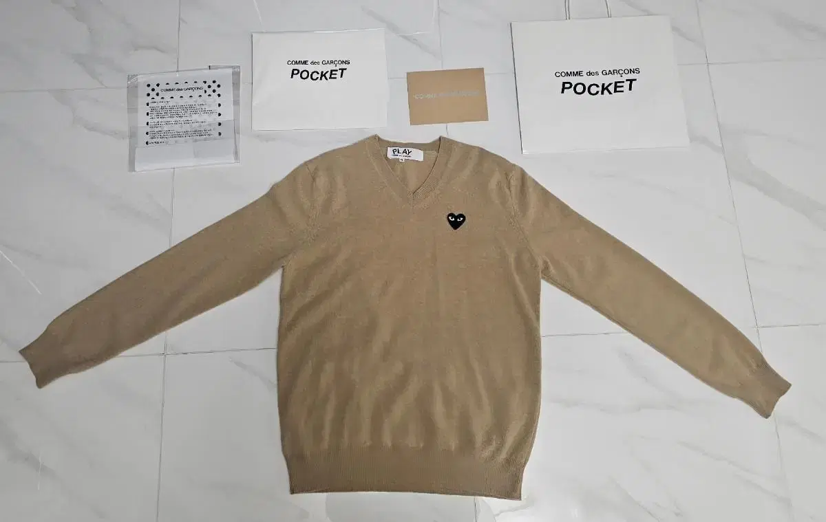 (백화점 정품) Comme des Garçons V-neck knit sweater sells size XL