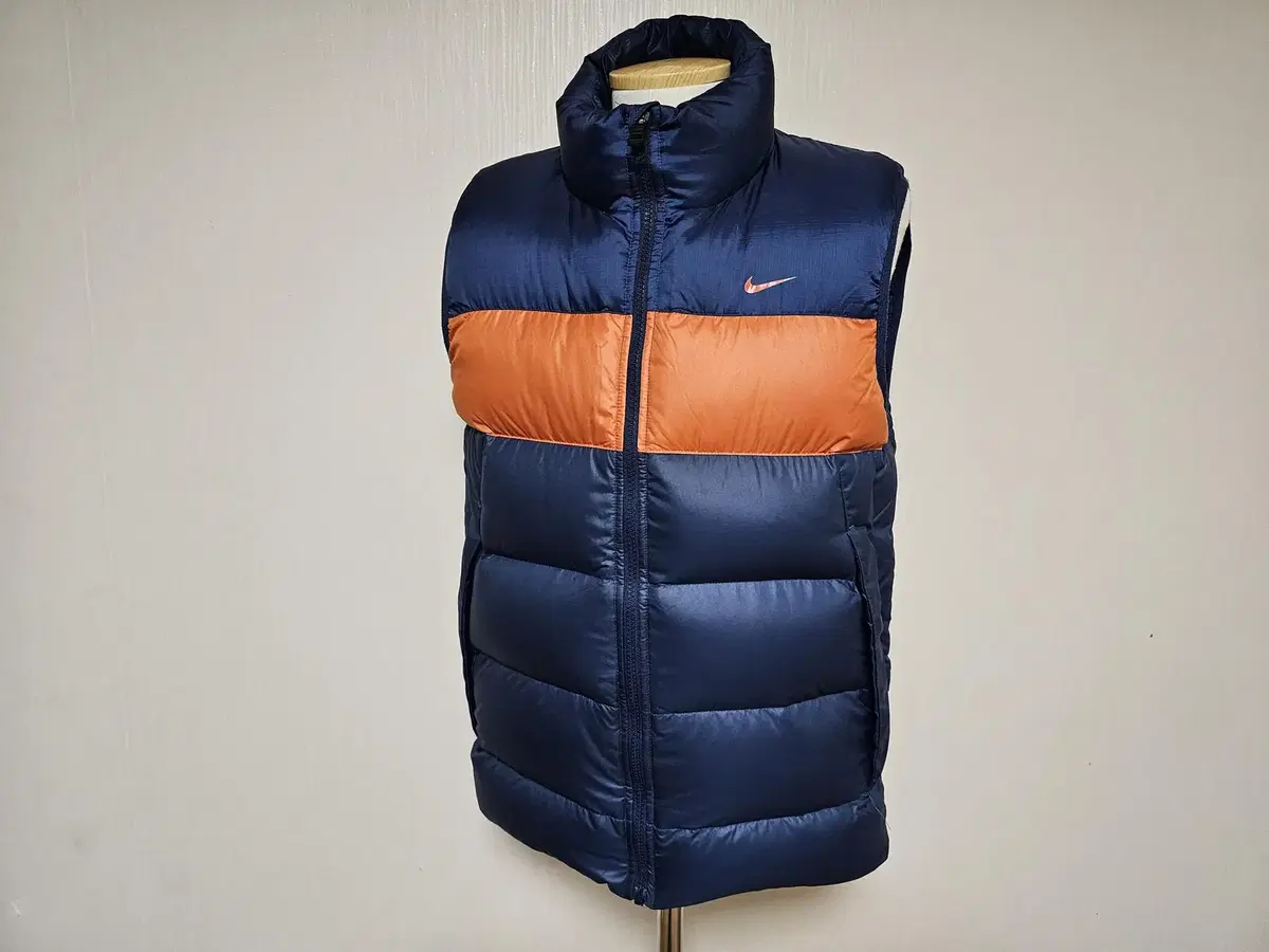 Nike 550 Duck Down Puffer Vest Size S