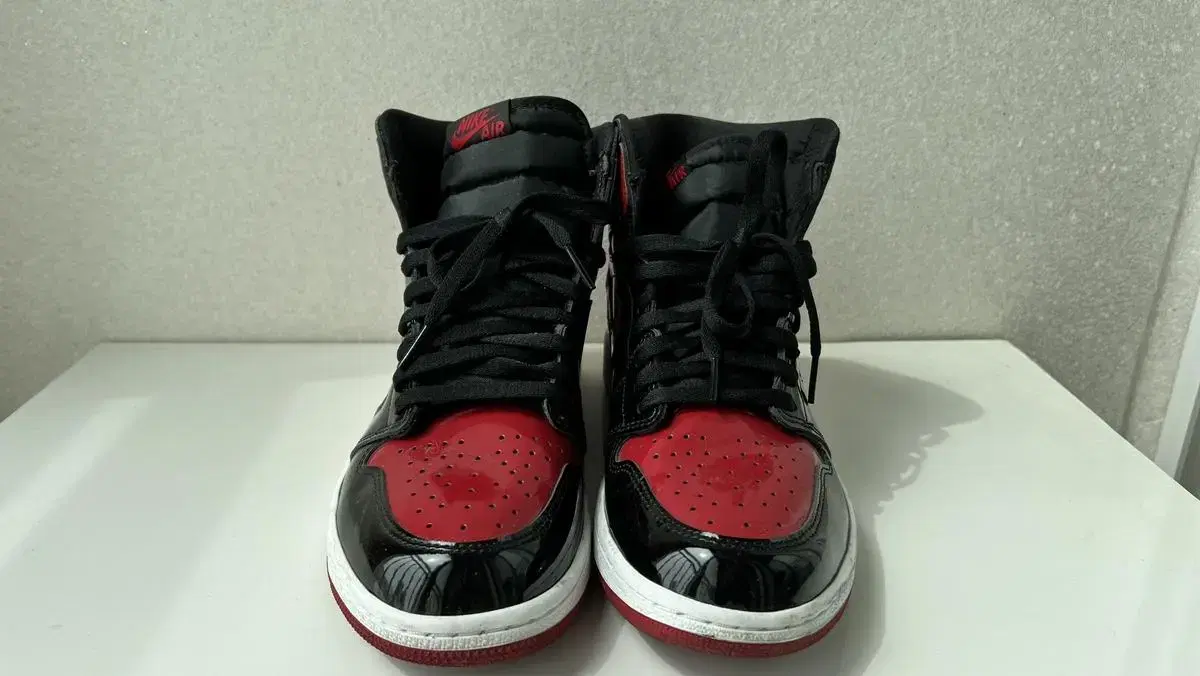 Jordan 1 Retro High OG Patent Bred