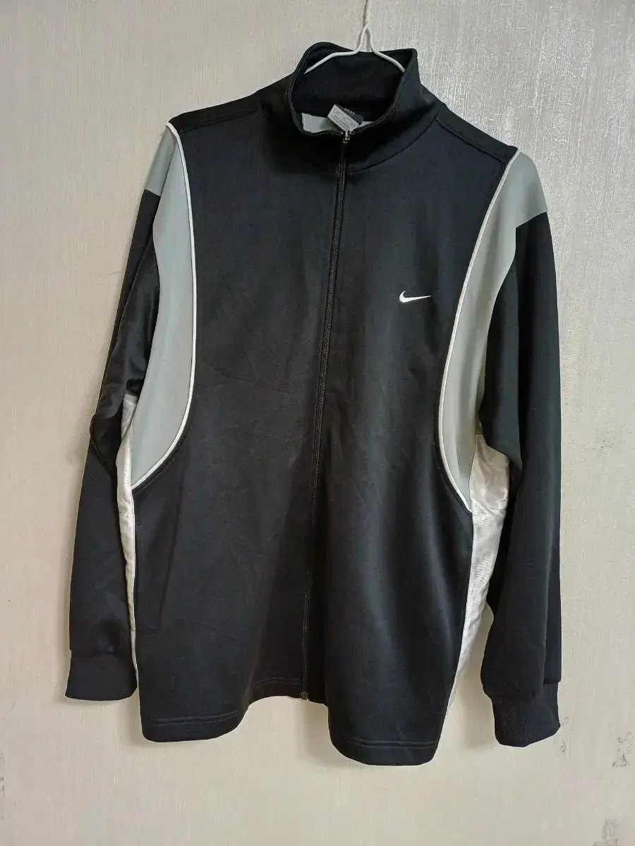 Men's Nike Old School Jersey (Span 105)