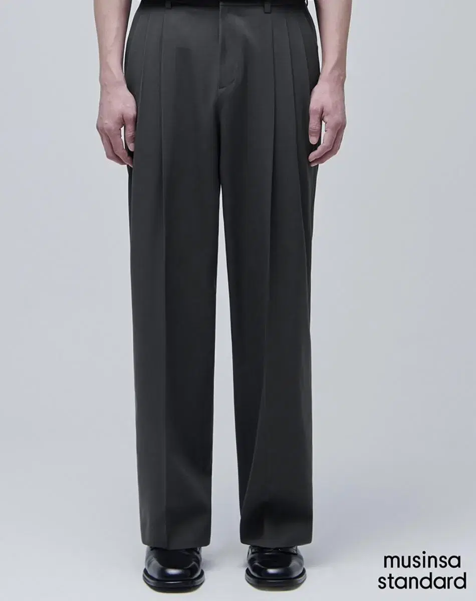 Gentleman's Standard Three Tuck semi Balloon Slacks Gunmetal 30