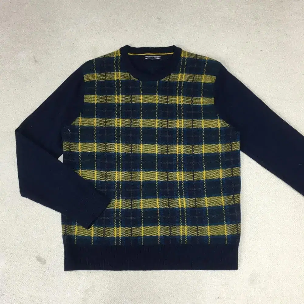 Tommy Round Neck Knit Wanwon Shop