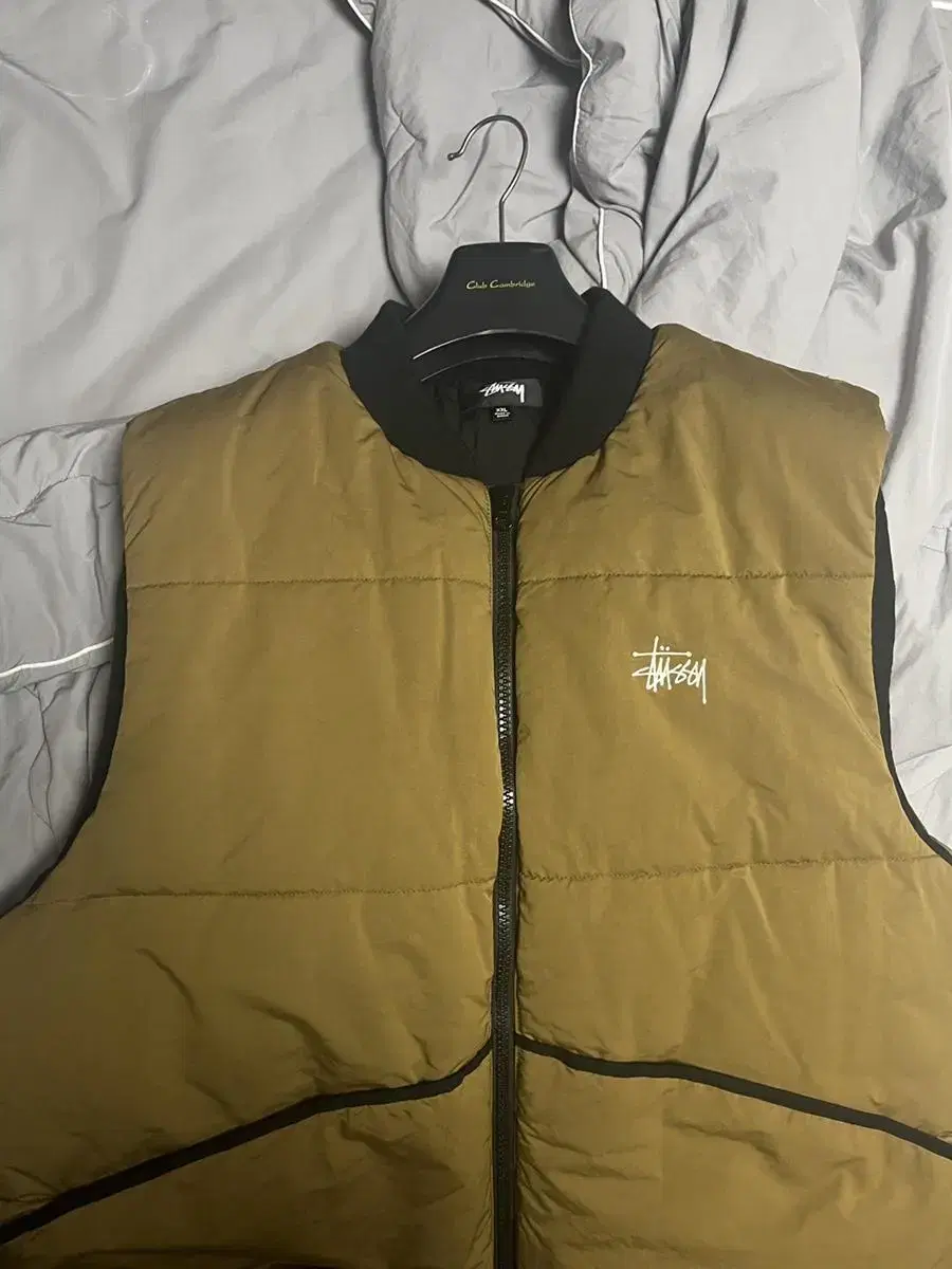 Stussy PrimaLoft Vest Beige Miso