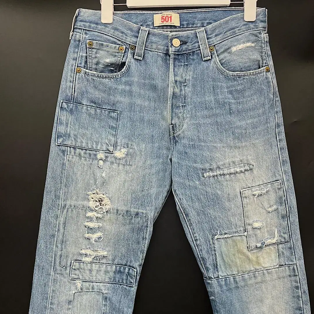 (29")Vintage Levi's 501 Remake Jeans LE267