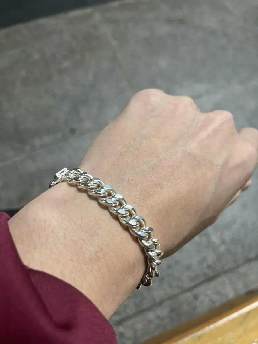 Silver Bracelet 9 Don Windbreaker