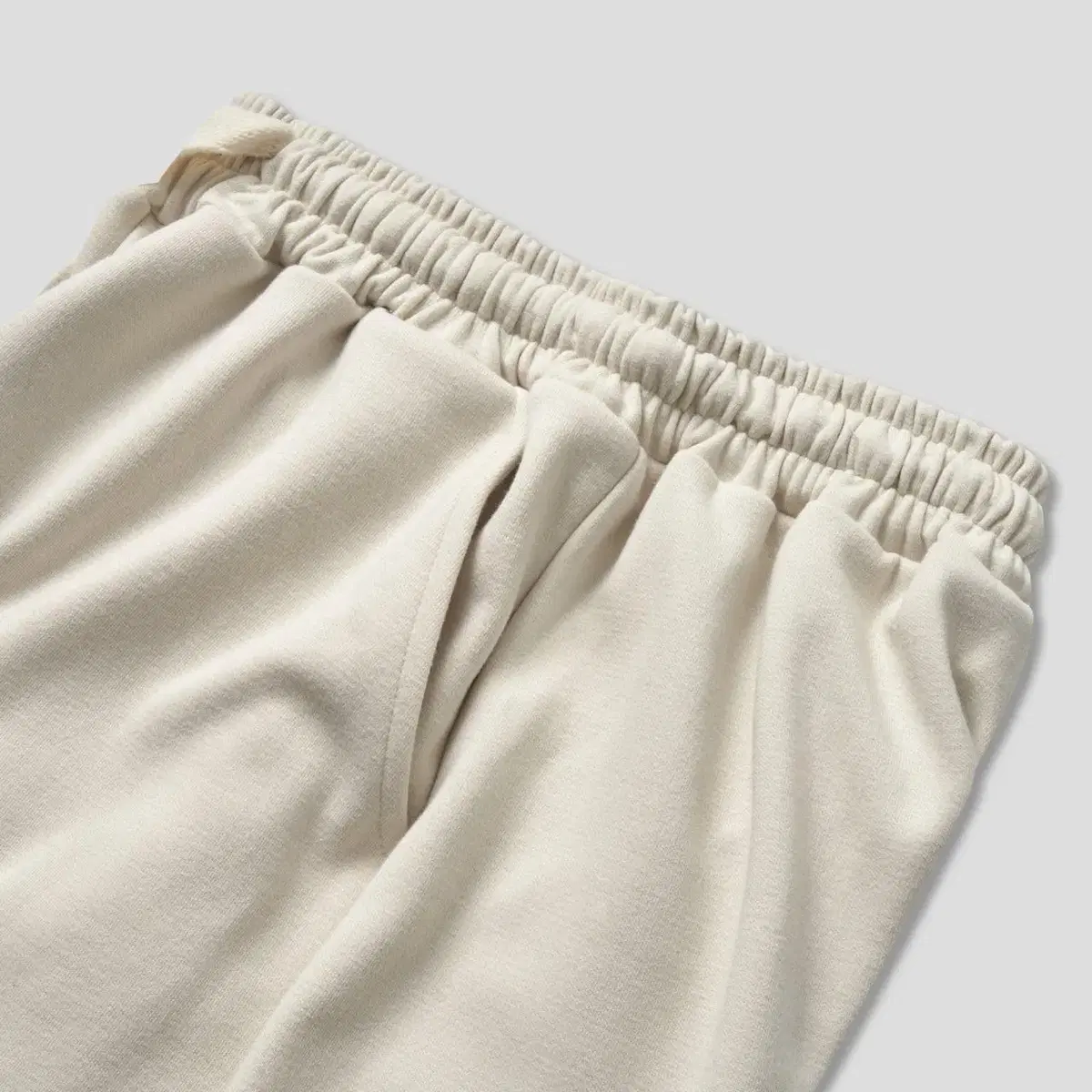 GC P5610 Dai Wide Banding Pants