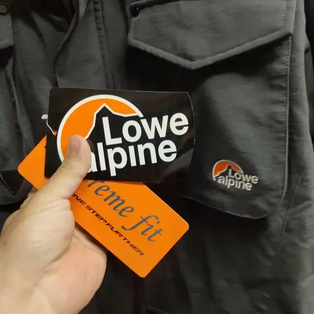 105) Lowe Alpine 야상 점퍼 팝니다