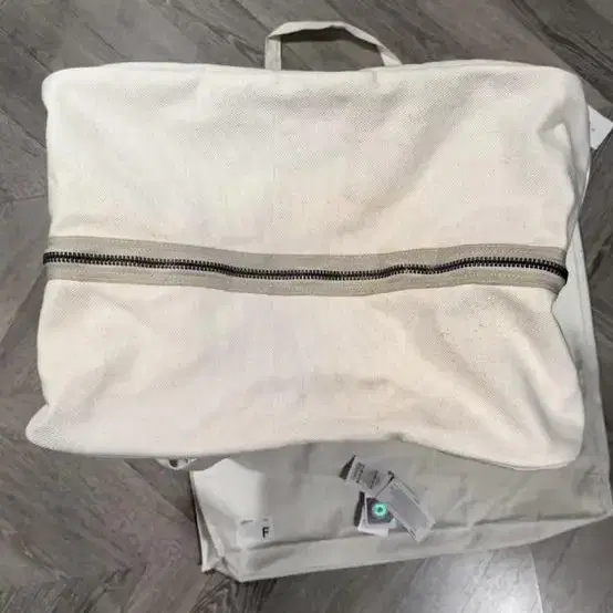 비즈빔 20SS 캔바스 트레블 PLURA BAG