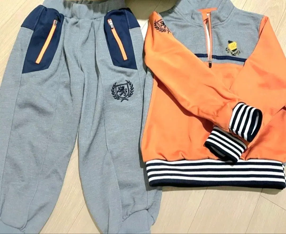 Children's House One Piece (M, Size)