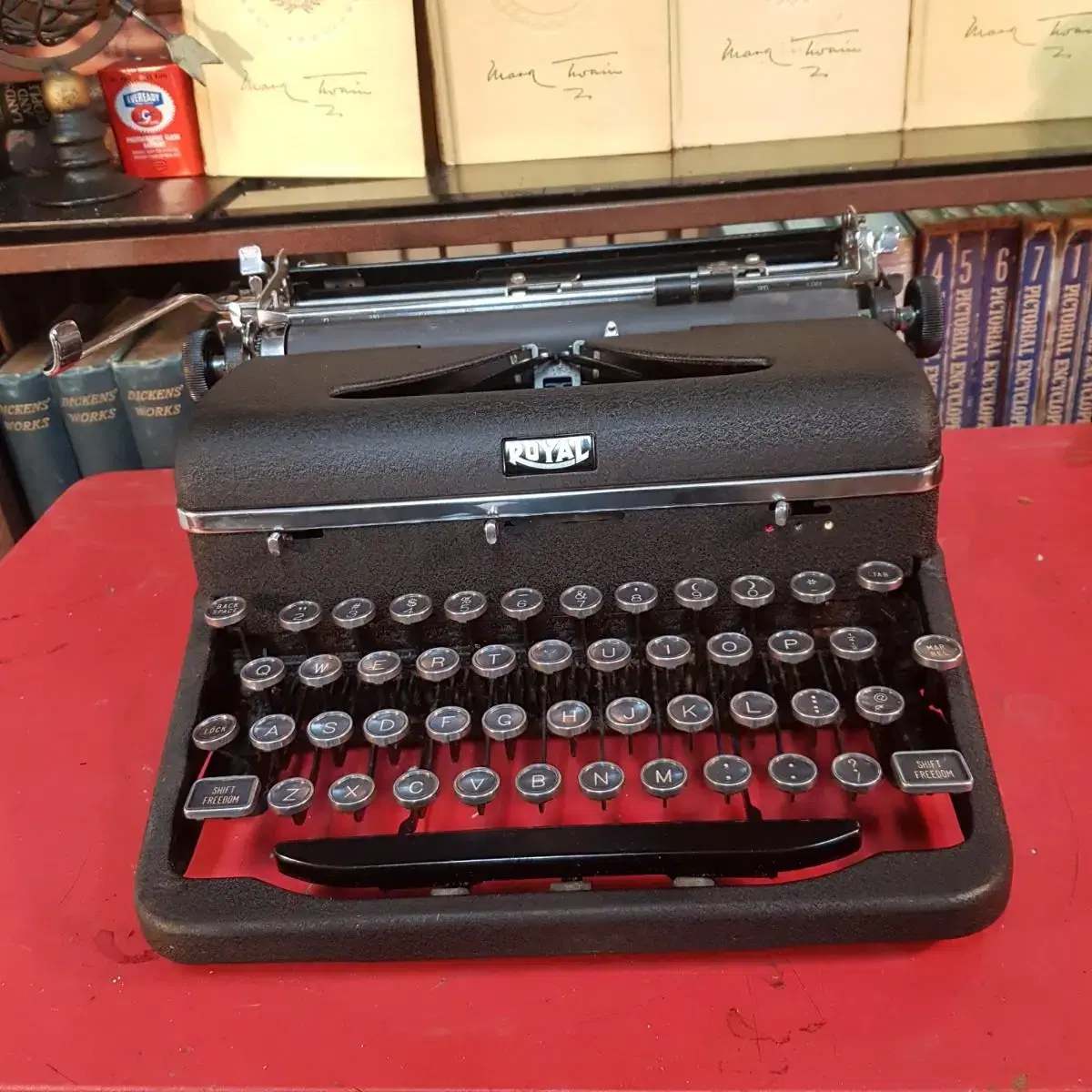 Royal  typewriter