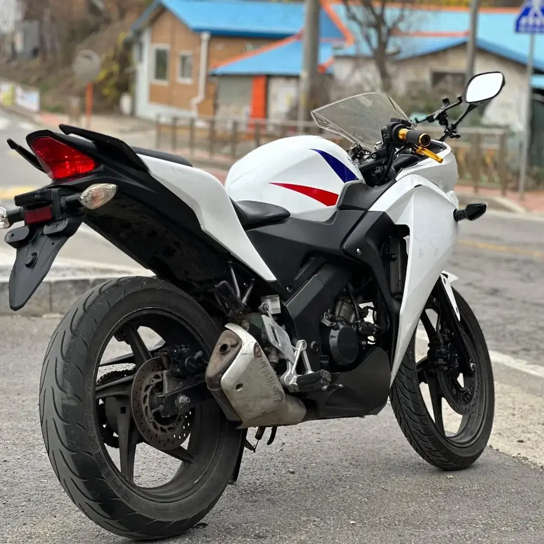 CBR125 2013년형 2만키로 좋은차량 판매합니다