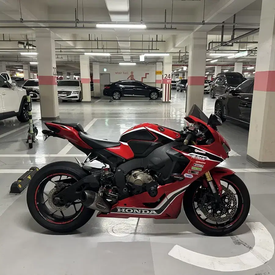 cbr1000rr 판매합니다