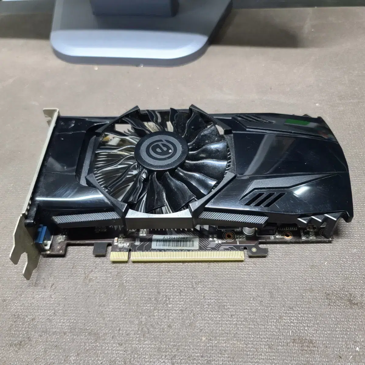 지포스GTX560 1GB 그래픽카드, PCI-E  VGA