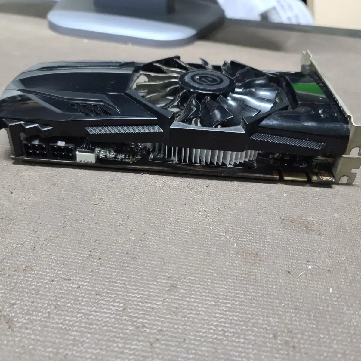 지포스GTX560 1GB 그래픽카드, PCI-E  VGA