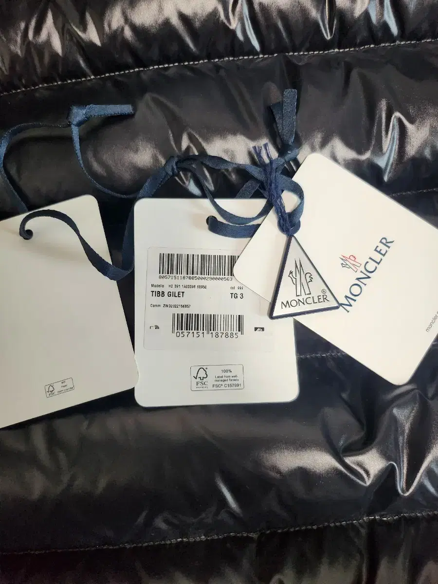 Moncler Moncler Tive Black 3 sizes