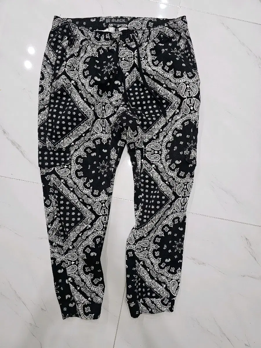 CJ BLACK Paisley Cargo Span Jogger Pants (L) 6 Pockets