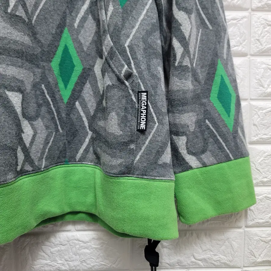 Product Details - 3