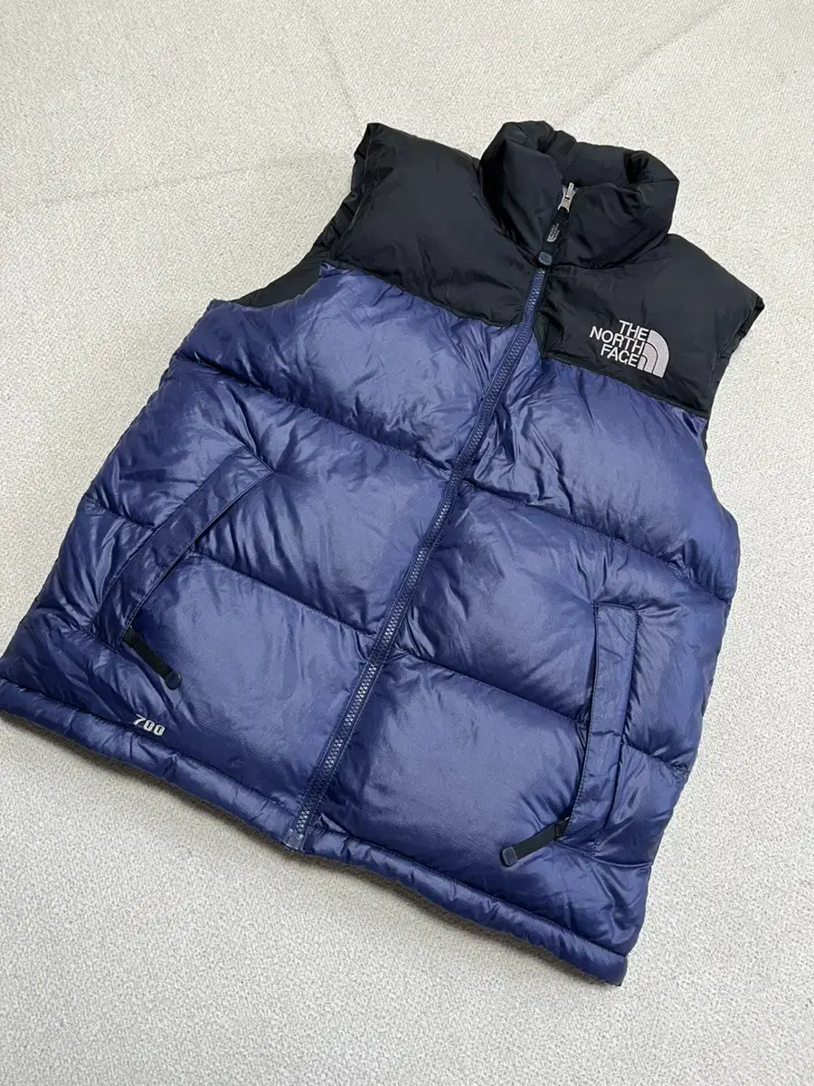 The North Face 700 Nupsi Vest Padded Deep Blue 95-100