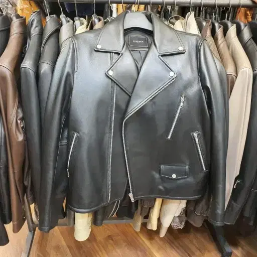 Selling a leather rider jacket (sheepskin)