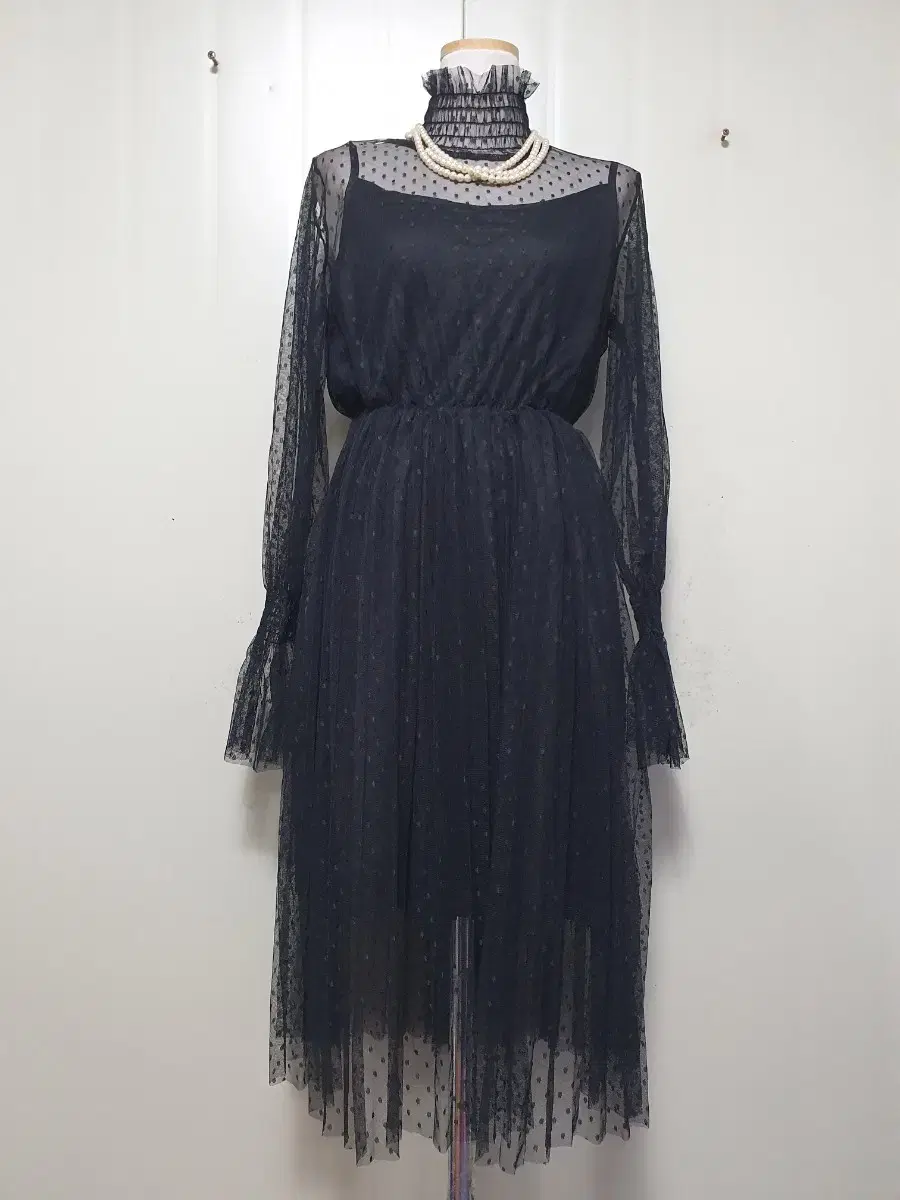 Special Price) N3733 Dot Mesh Pleated Long ONEPIECE. See-through