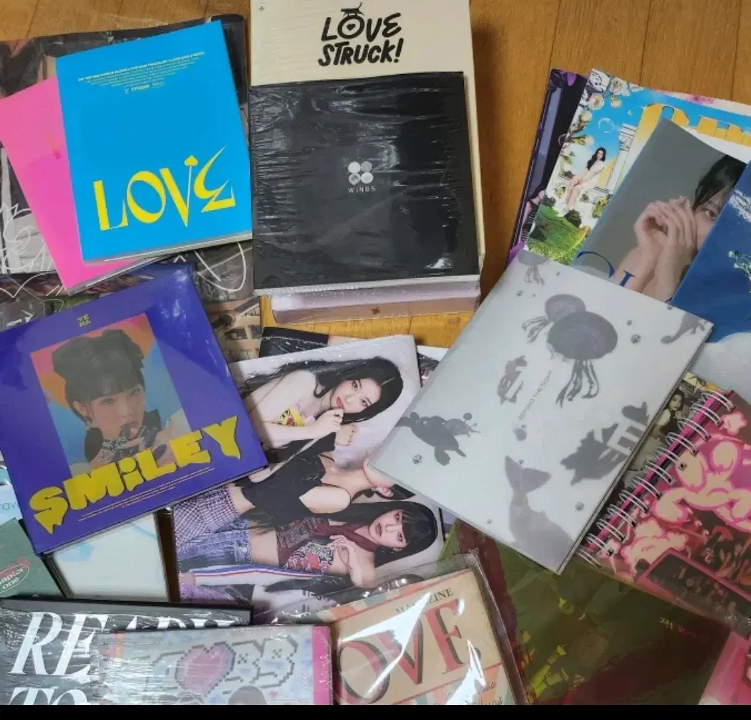 Idol unsealed albums