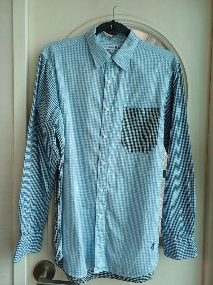 Men's) Uniqlo x Jw Anderson Check Southern Shirt M(chest 51)