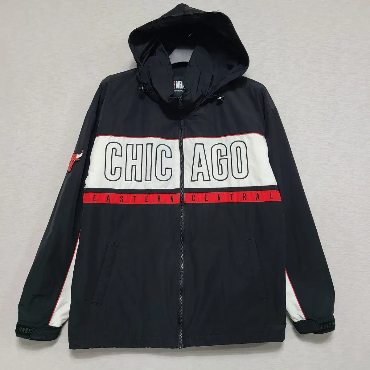 ㅡNBA Overfit Chicago Bulls Hooded Zip-Up Jacket Men 105 ㅡ0404