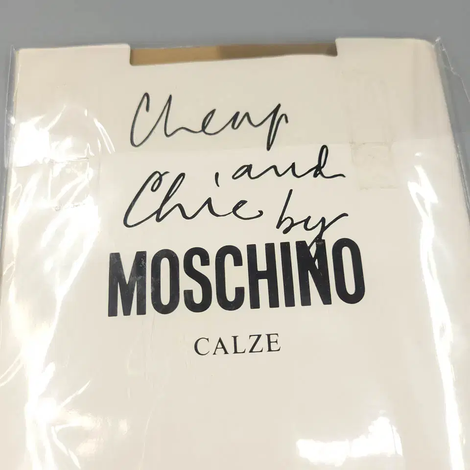 MOSCHINO CALZE 모스치노 모스키노 스킨톤 누드 심플 비즈니스