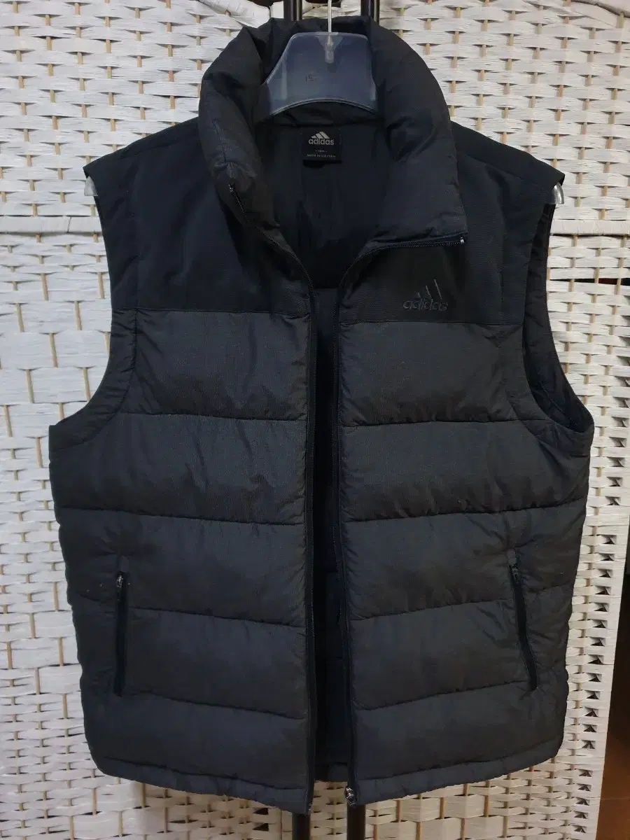 (0817) adidas adidas Sport Padded Vest 105 XL