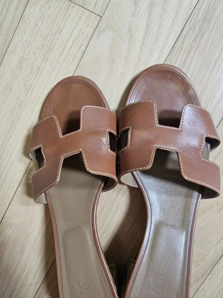 Hermès Oasis size 39