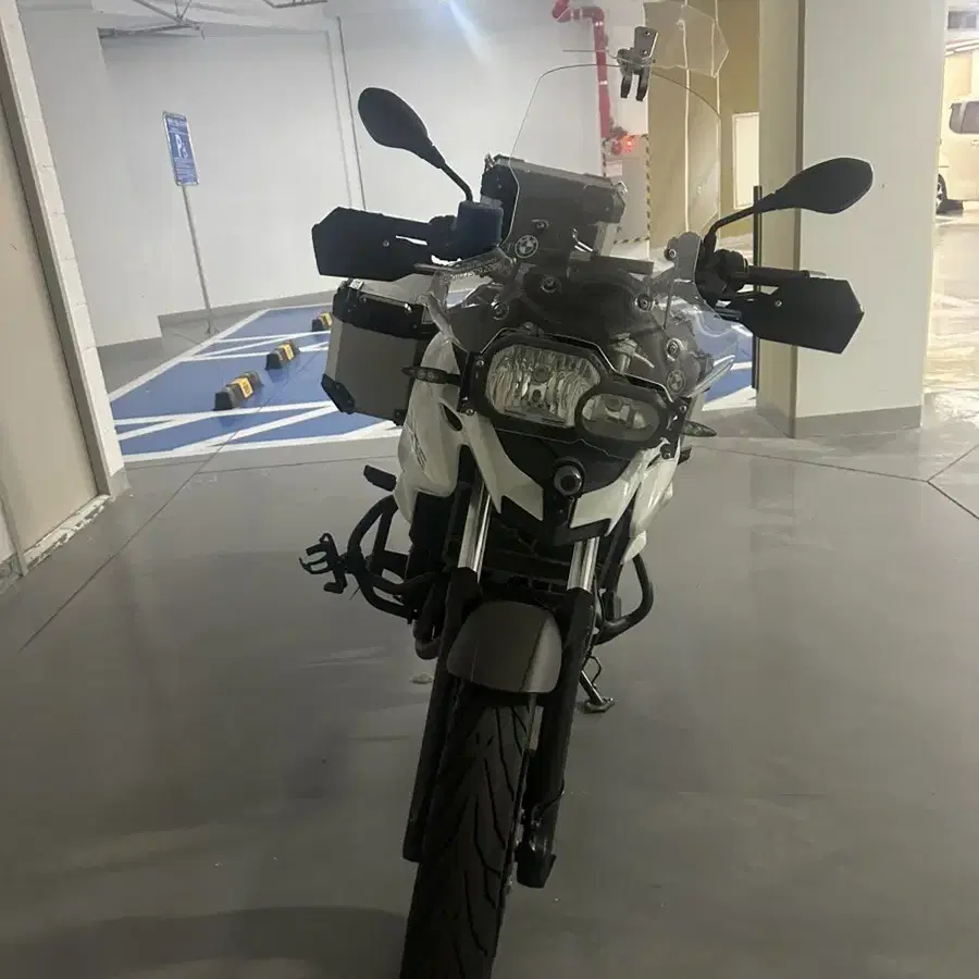 Bmw f700gs 15년식