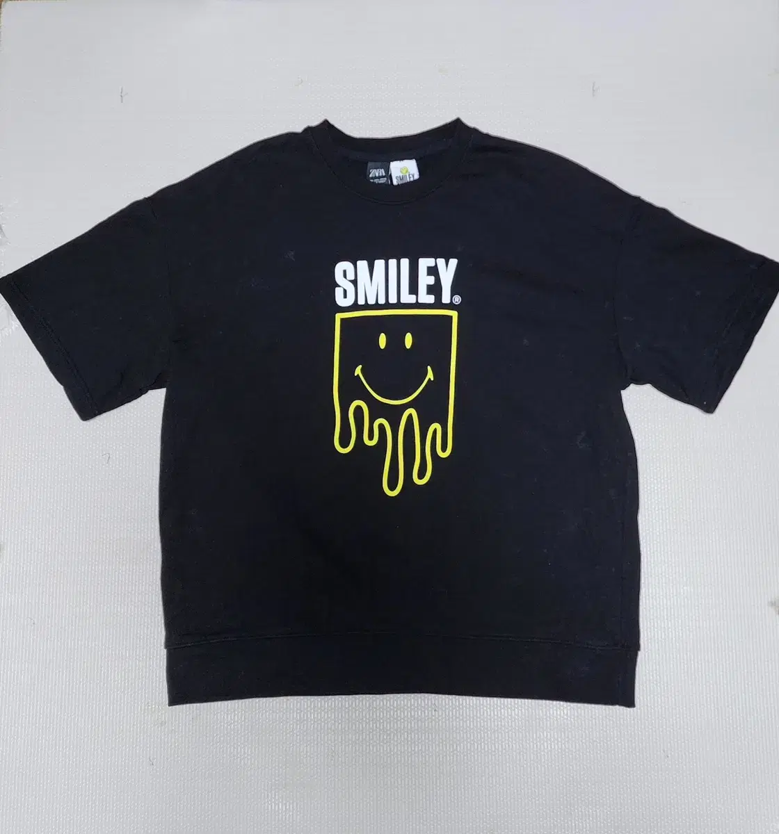 Zara Smile Collection Print Sweatshirt (size L)