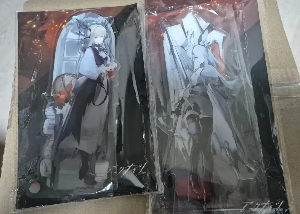 Myeongiljangju Frosted Nova/Alina acrylic Stand (unsealed)