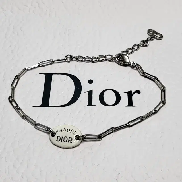 디올 Dior 여성 팔찌 뱅글 여자 크리스찬디올 자디올