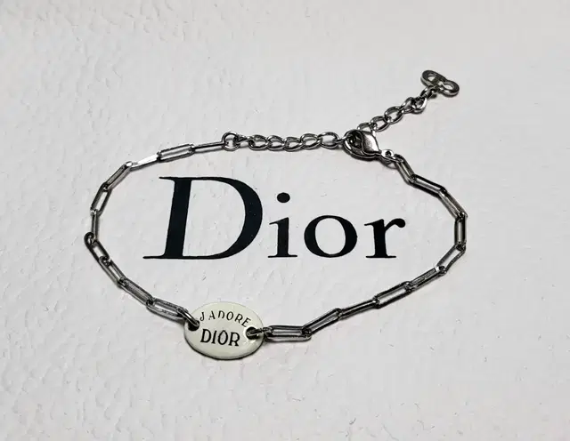 디올 Dior 여성 팔찌 뱅글 여자 크리스찬디올 자디올