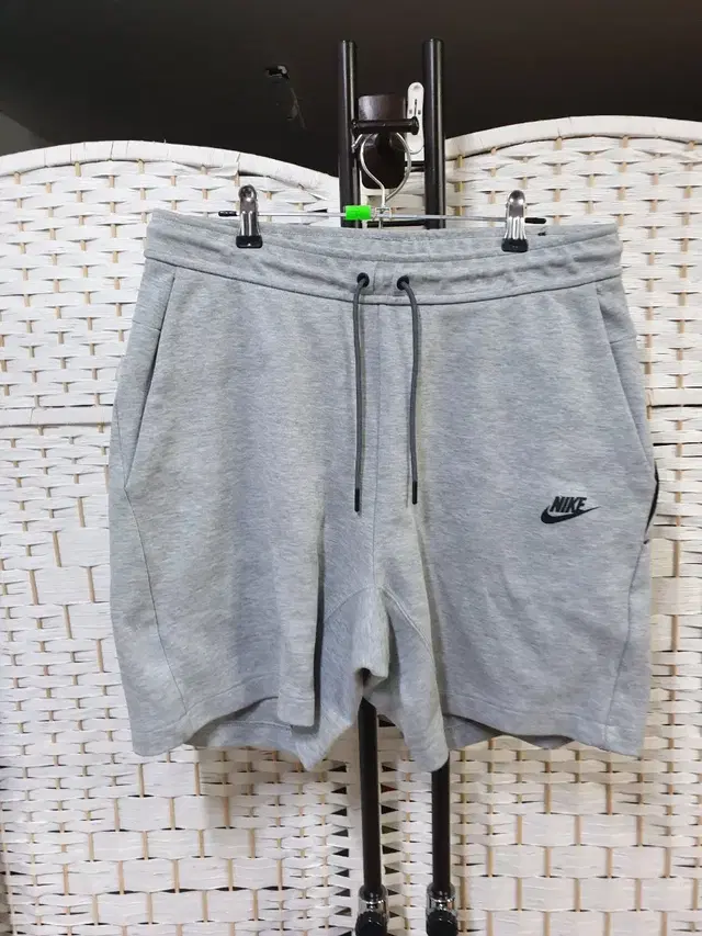 (1383) NIKE 나이키 스포츠 테크팩 반바지 L