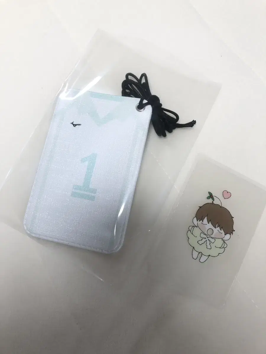 Haikyuu Oikawa Uniform Kard Wallet Case sell ◆ Lookup acrylic nui