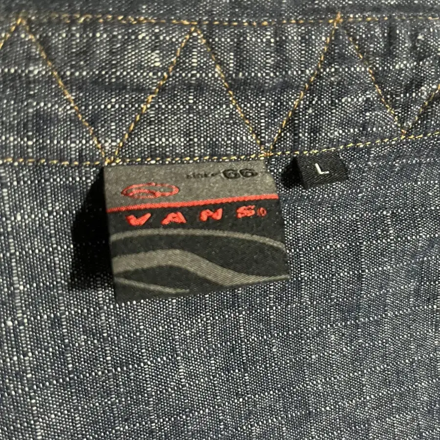 Vans 90s denim jacket L