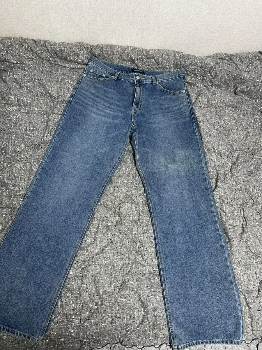 Semi over-fit jeans