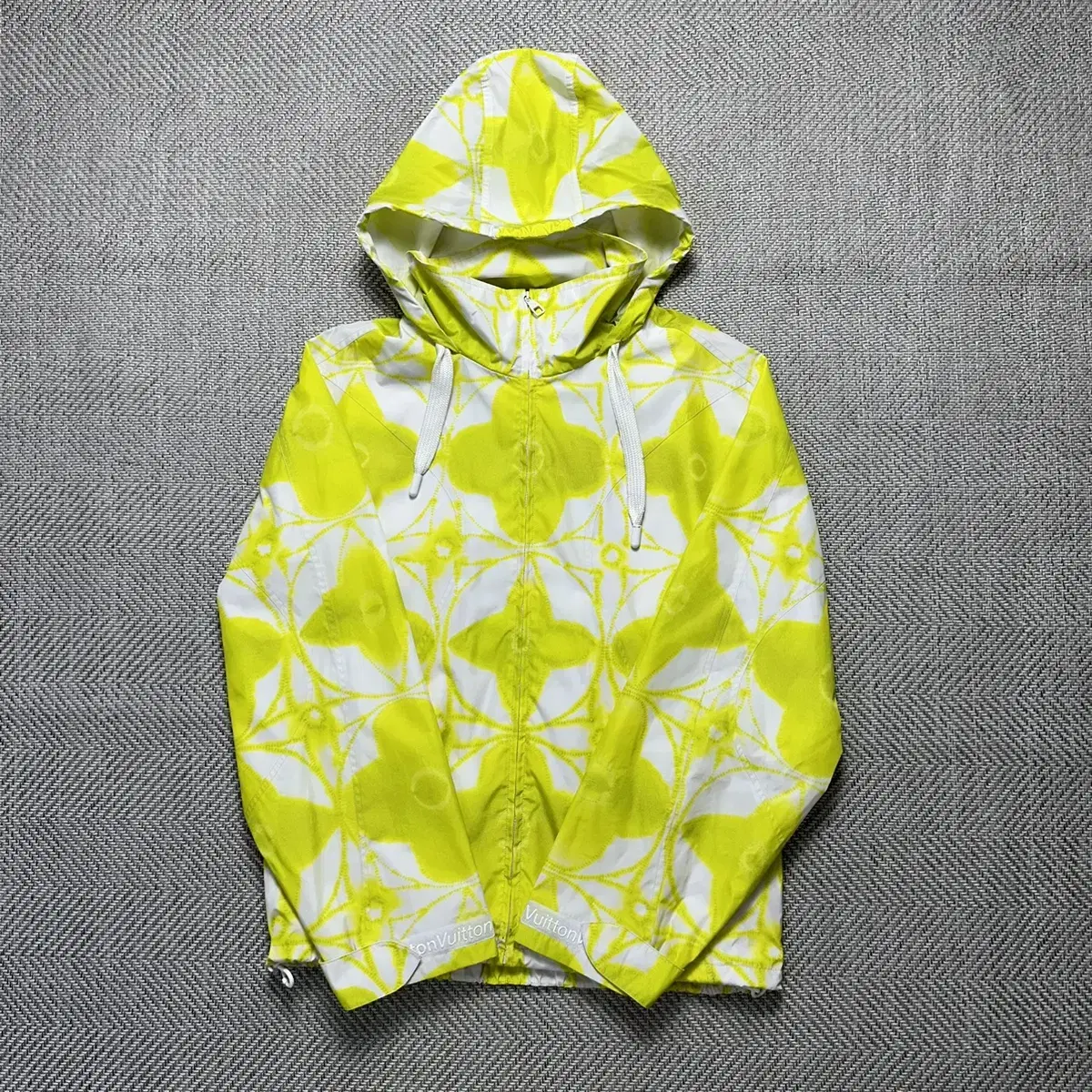 (Genuine) Louis Vuitton Shibori Monogram Windbreaker Windbreaker 48